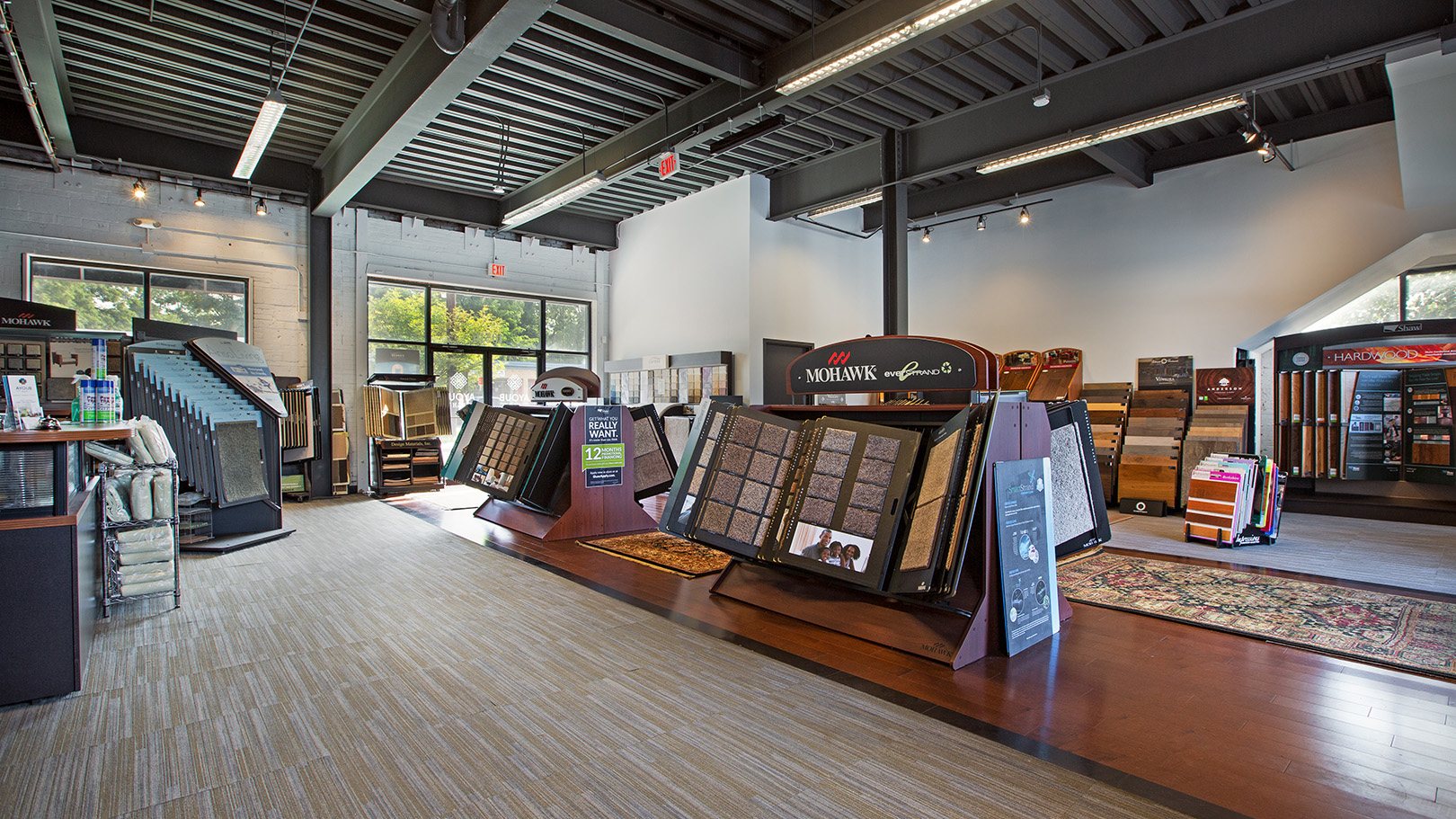 Ayoub N&H_Showroom-Building_R1D1-076